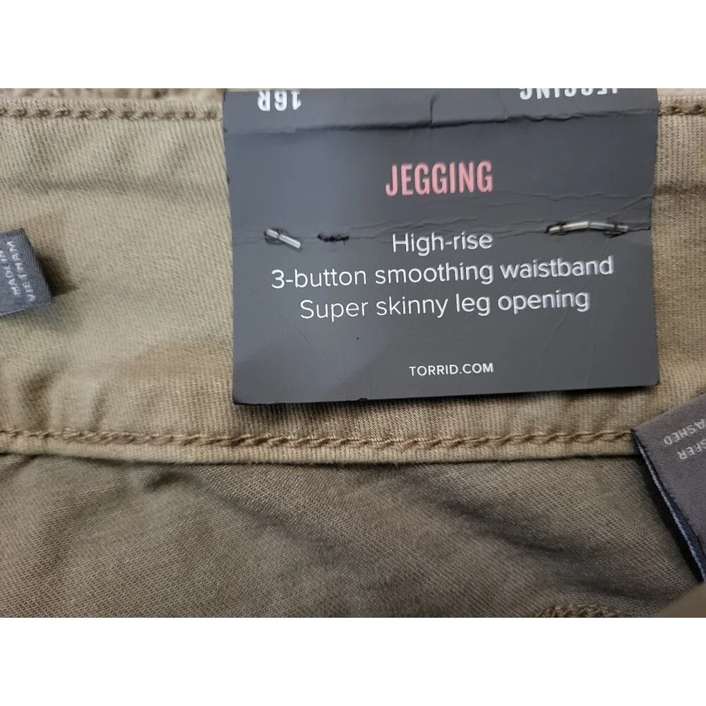 Torrid Super Soft High Rise Neutral Snakeprint Jeggings, 16R, NWT - Picture 4 of 5